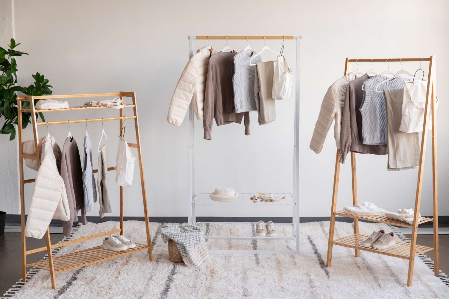 Why choose portable clothing racks for retail store